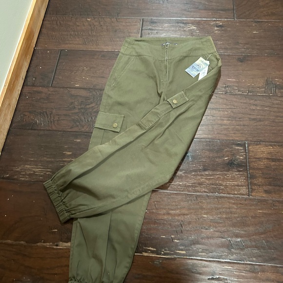 Tractrblu November rose cargo joggers - Picture 3 of 6